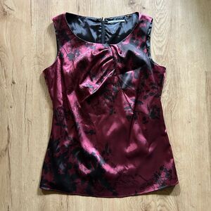 Tahari Satin Wine Tank Top Blouse // vampire goth fitted